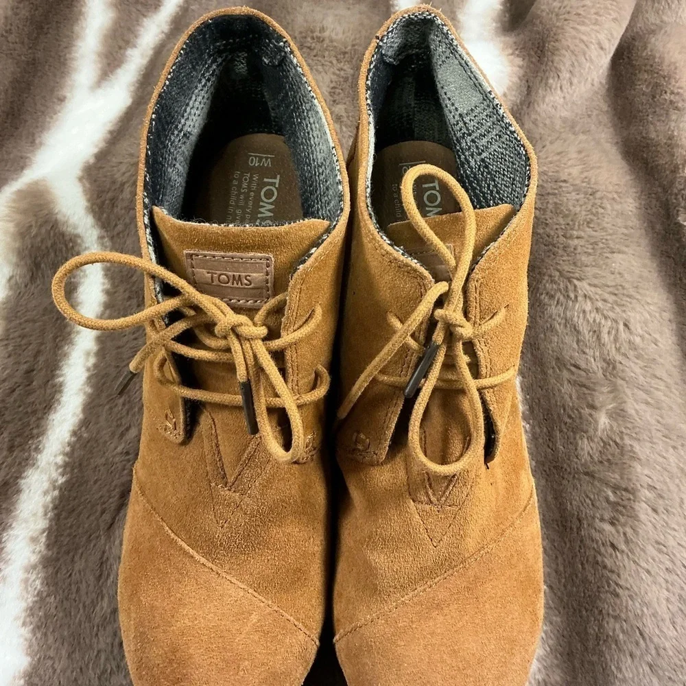 Women's TOMS Tan Suede Ankle Boots, Sz W10